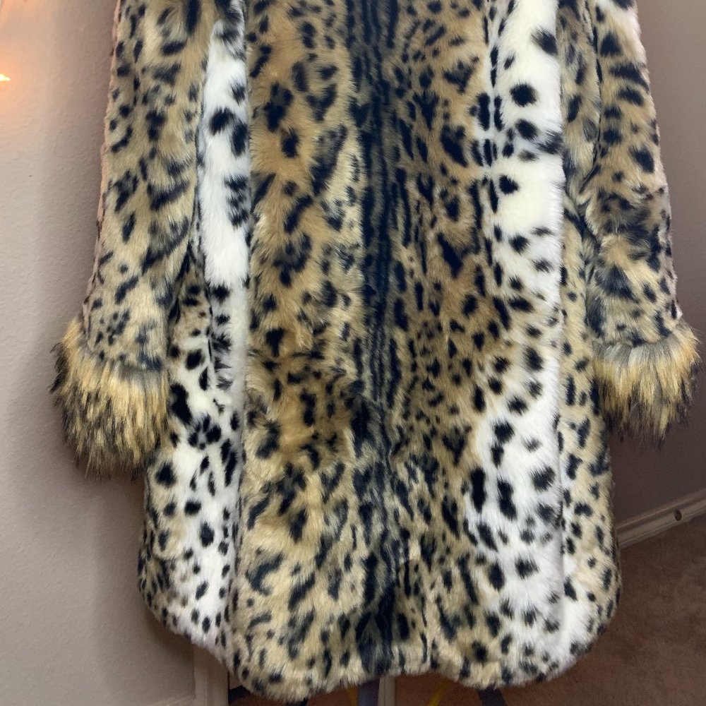NWOT Fabulous Furs Faux Fur Coat XS - Picture 12 of 13